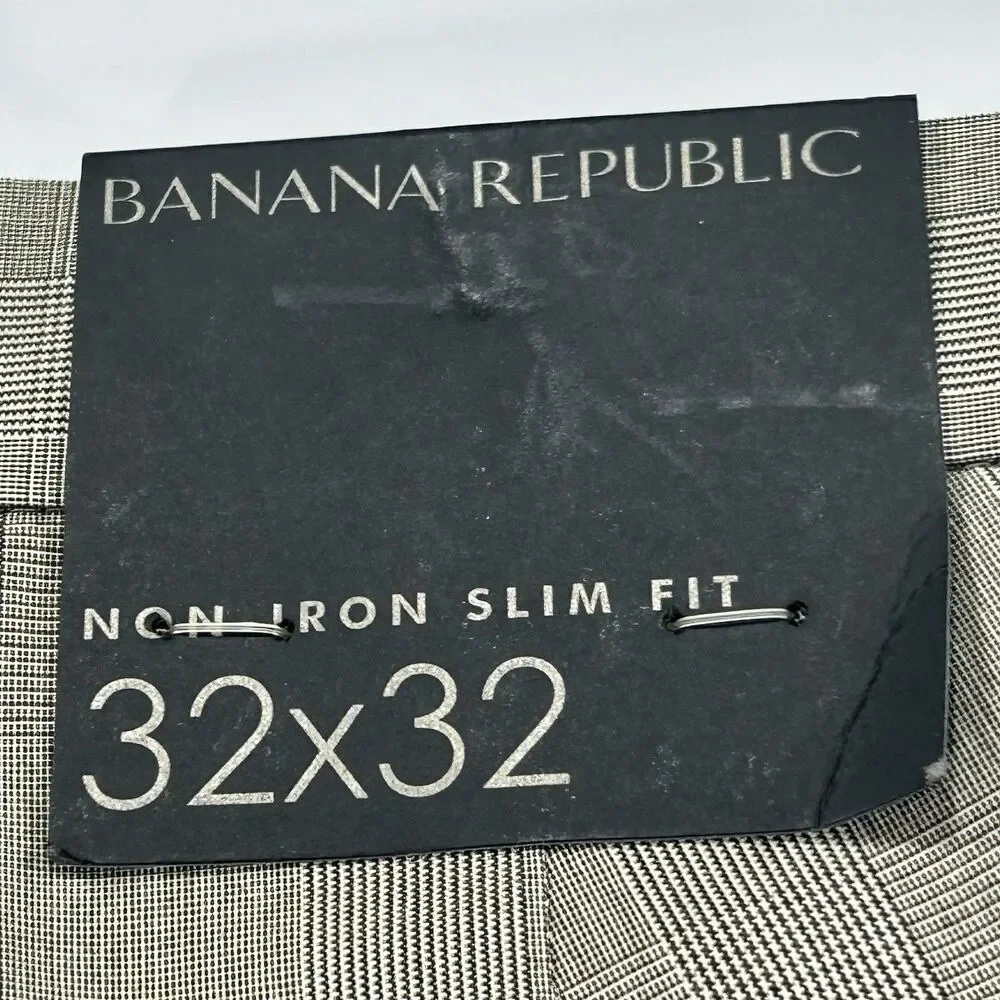 NWT Banana Republic Non-Iron Slim Fit 32x32 Brown, Inseam Measures 31